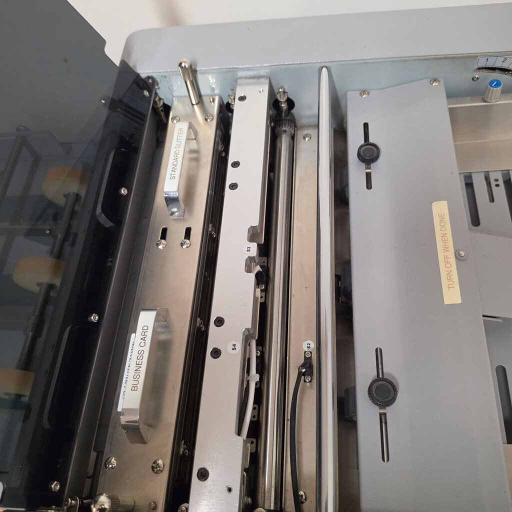Refurbished Duplo CC-330 card Cutter