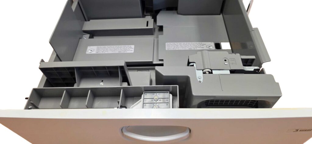 LOW Meter! Ricoh IM C3500 Color MFP Printer. Finisher included.